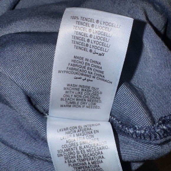 Ellen Tracy Chambray Button Down Dress with Side Slits Size Small - Picture 10 of 10